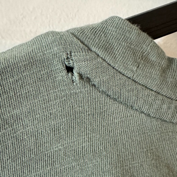 J Crew green slub cotton tee, size medium - Picture 4 of 4